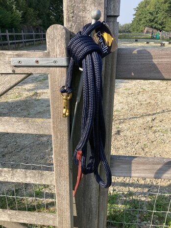 Parelli Longe 22-Foot Line Snap Navy 6.7m