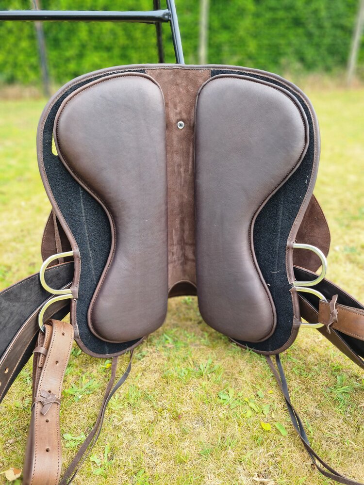 MAGS Westernzadel MAGS Western Shorty donkerbruin