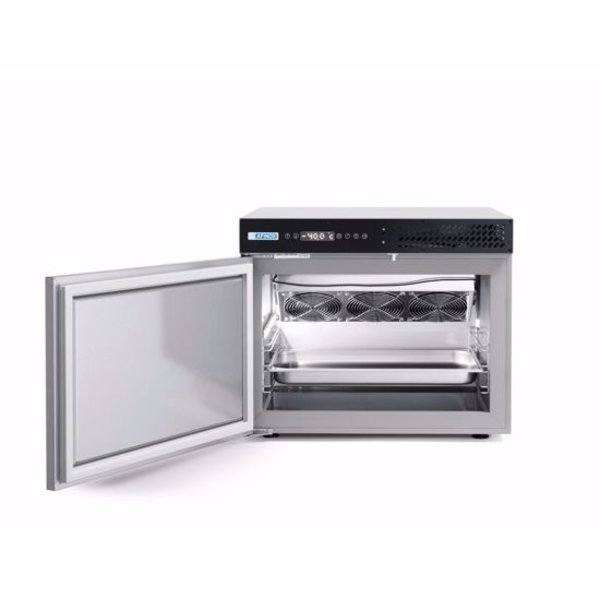 Blastchiller | FASTER 3 | 3 Niveaus (1/1 GN) | Max. 9kg (Koelen) / 7kg (Vriezen)  | 0.51kW (230V) | 650x600x540(h)mm