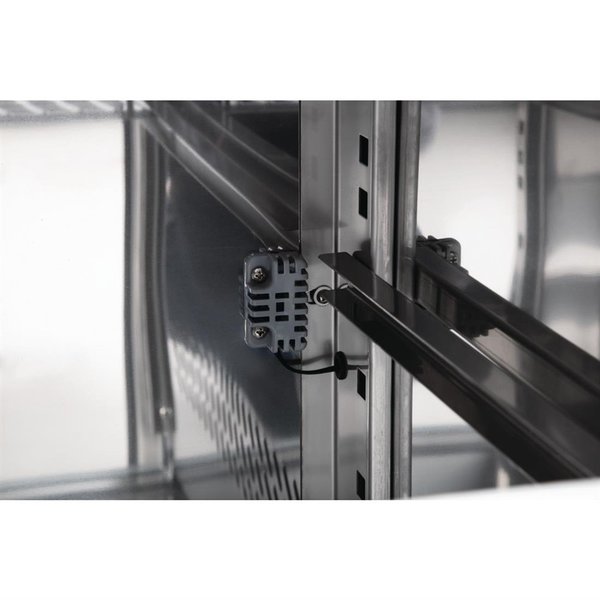 Koelwerkbank | 417L | 3 Deuren (1/1 GN) | -2°C/+5°C | Geforceerd | 0.35kW | Wielen (Geremd) | 1795x700x860(h)mm