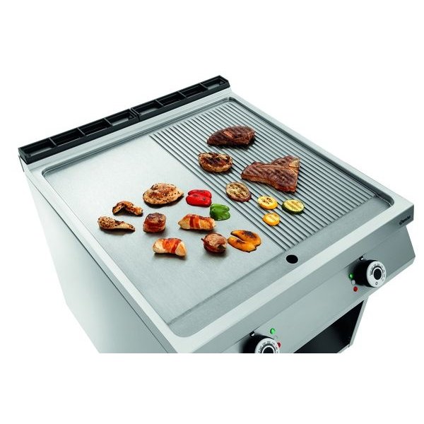 Bakplaat/Grillplaat PO | Bakplaat 1/2 Geribbeld 1/2 Glad (b)755x(d)760mm | 15kW | 800x900x900(h)mm