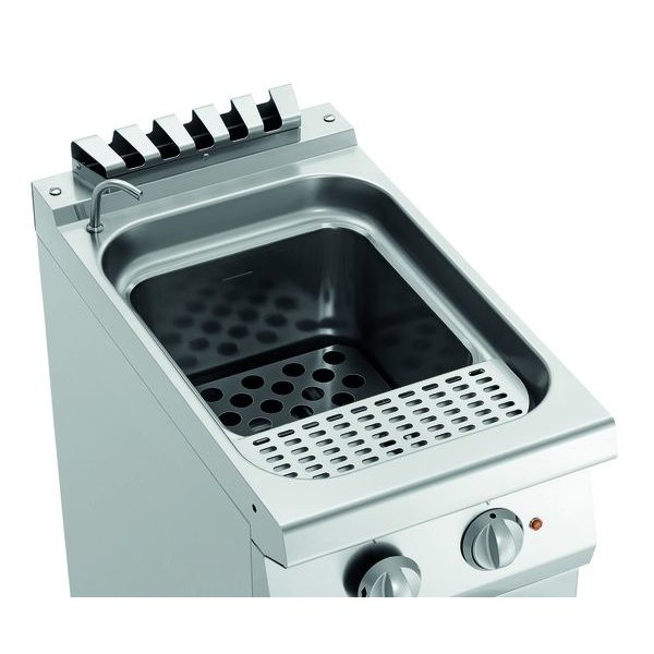 Pastakoker elektrisch op onderstel 24L | Ingebouwde aftapkraan | 7kW | 400x700x850(h)mm