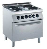 Diamond Fornuis | Elektrisch | Met 4 Platen 4x 2.6kW | Met Elektrische Oven GN 2/1 | 6kW | 800x700x850/920(h)mm