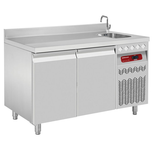 Koelwerkbank | 260L | 2 Deuren (1/1 GN) | -2°C/+8°C | Geventileerd | 0.18kW | Spoelbak | Achteropstand | 1330x700x866/1045(h)mm