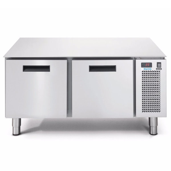 Koelwerkbank | LINEAR | Laag Model | 180L | 2 Laden (1/1 GN) | -2°C/+7°C | Geforceerd | 0.12kW | Zonder Werkblad | 1200x685x613(h)mm