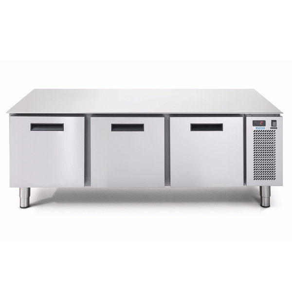 Koelwerkbank | LINEAR | Laag Model | 250L | 3 Laden (1/1 GN) | -2°C/+7°C | Geforceerd | 0.12kW | Zonder Werkblad | 1600x673x572(h)mm