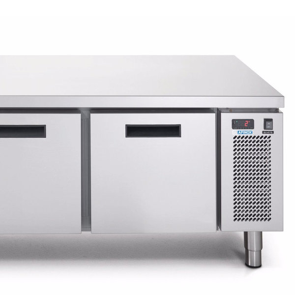 Koelwerkbank | LINEAR | Laag Model | 250L | 3 Laden (1/1 GN) | -2°C/+7°C | Geforceerd | 0.12kW | 1600x685x613(h)mm