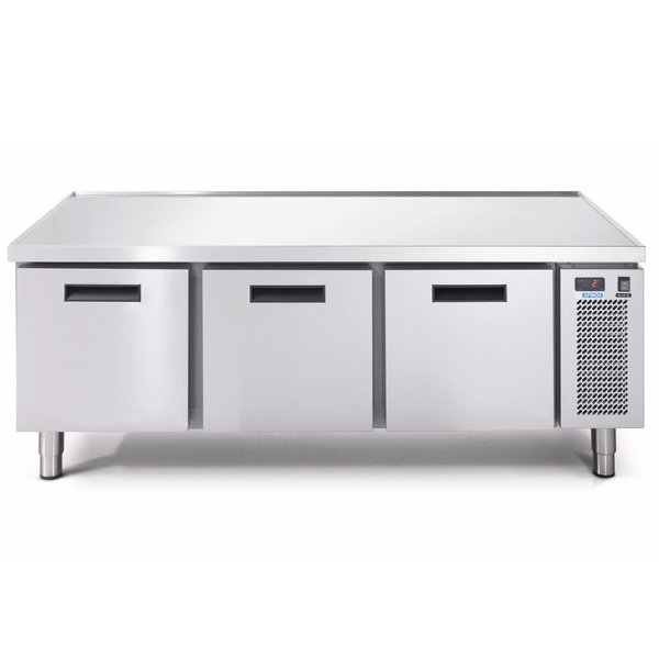 Koelwerkbank | LINEAR | Laag Model | 250L | 3 Laden (1/1 GN) | -2°C/+7°C | Geforceerd | 0.12kW | Verdiept Werkblad | 1600x685x613(h)mm