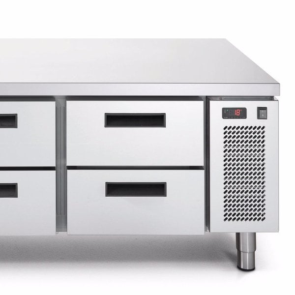 Koelwerkbank | LINEAR | Laag Model | 250L | 6 Laden (1/1 GN) | -2°C/+7°C | Geforceerd | 0.12kW | 1600x685x613(h)mm