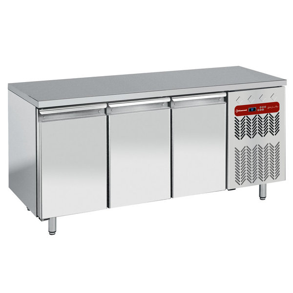 Koelwerkbank | Energiezuinig | 405L | 3 Deuren (1/1 GN) | -2°C/+8°C | Geforceerd | 0.36kW | 1805x700x880/900(h)mm