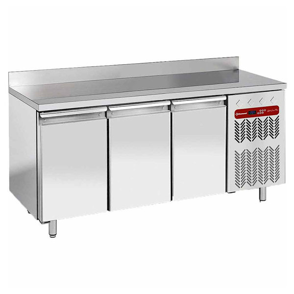 Koelwerkbank | Energiezuinig | 405L | 3 Deuren (1/1 GN) | -2°C/+8°C | Geforceerd | 0.36kW | Achteropstand | 1805x700x880/985(h)mm