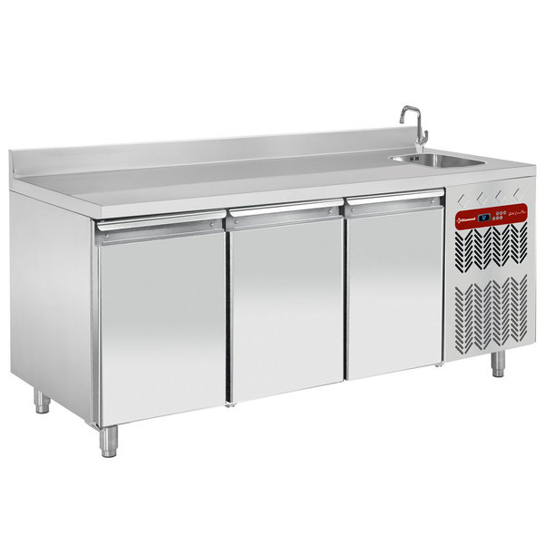 Koelwerkbank | Energiezuinig | Spoelbak | 405L | 3 Deuren (1/1 GN) | -2°C/+8°C | Geforceerd | 0.36kW | Achteropstand | 1805x700x880/985(h)mm