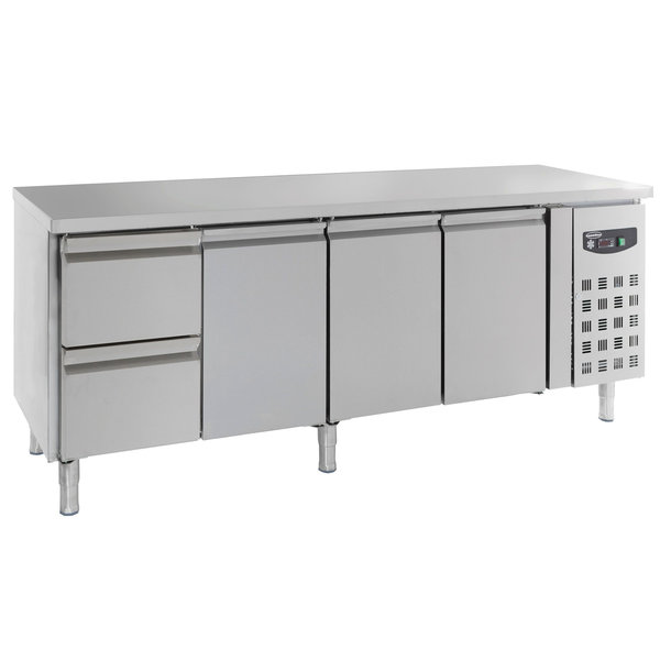Koelwerkbank | 553L | 3 Deuren + 2 Laden (1/1 GN) | +2°C/+8°C | Geforceerd | 2230x700x850(h)mm