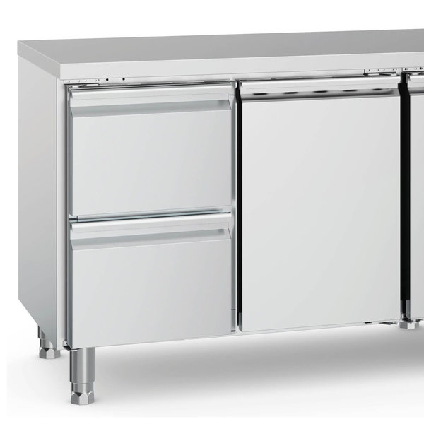 Koelwerkbank | 553L | 3 Deuren + 2 Laden (1/1 GN) | +2°C/+8°C | Geforceerd | 2230x700x850(h)mm