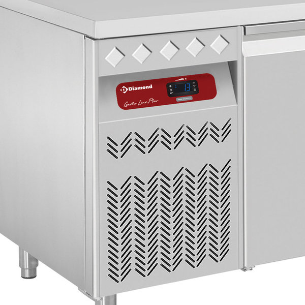 Koelwerkbank | 550L | 4 Deuren (1/1 GN) | -2°C/+8°C | Geventileerd | 0.38kW | Achteropstand | 2260x700x866/1045(h)mm