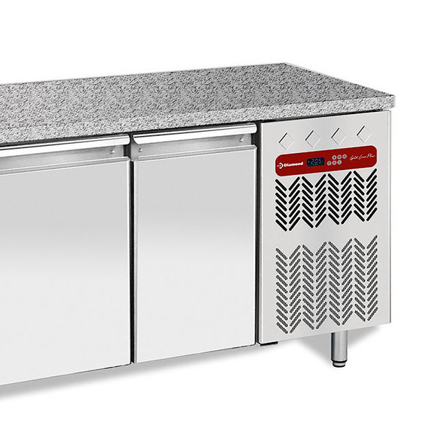 Bakkerij Koelwerkbank | Energiezuinig | 760L | 4 Deuren (EN600x400) | -2°C/+8°C | Geforceerd | 0.36kW | Natuursteen Werkblad | 2550x800x880/900(h)mm