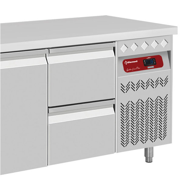 Koelwerkbank | 550L | 3 Deuren + 2 Laden (1/1 GN) | -2°C/+8°C | Geventileerd | 0.38kW | 2260x700x866/960(h)mm