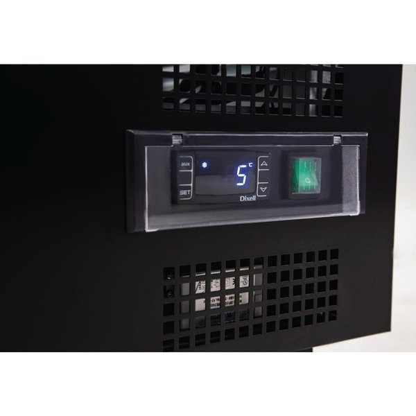 Drankenkoeling | 490L | Zwart | +2°C/+8°C | Geventileerd | 0.25kW | Schuifdeuren | Wielen | 920x514x1880(h)mm