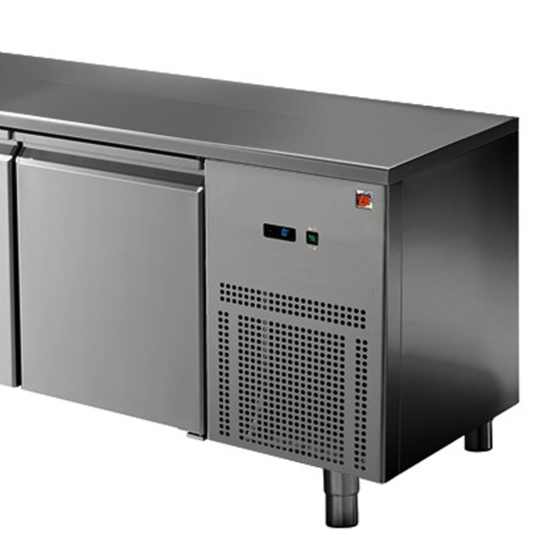 Koelwerkbank | 632L | 4 Deuren (1/1 GN) | 0°C/+8°C | Geventileerd | 0.56kW | 2330x700x850(h)mm