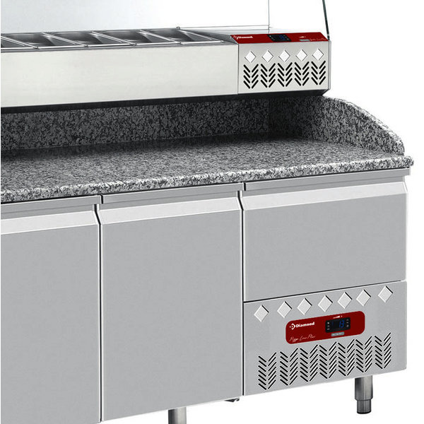 Pizzawerkbank + Opzetkoelvitrine | 270L | 2 Deuren + 1 Lade (EN600x400) | Boven 6x 1/3 GN | -2°C/+8°C | Statisch/Geventileerd | 0.32kW | 1610x800x856/1485(h)mm