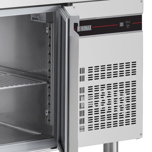 Saladette | 270L | RVS | 3 Deuren (1/1 GN) | Boven 10x 1/4 GN | +3°C/+10°C | Geforceerd | 1360x700x1315-1375(h)mm