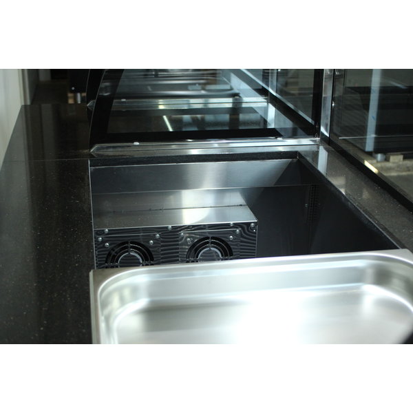 Saladette | met luchtcirculatie | 5x GN 1/1 - 1x GN 2/4 | 2000x850x1300(h)mm ZONDER GLAS EN FRONT