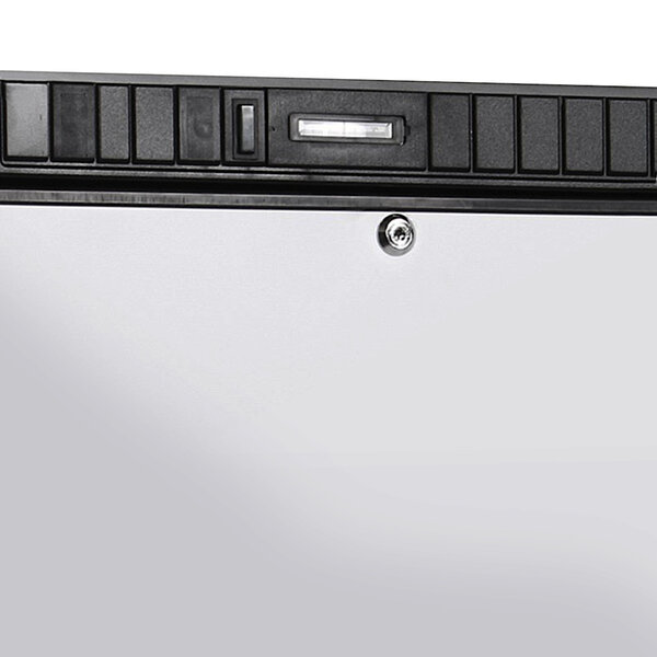 Koelkast | SERIE SDU Laag Model | 215L | Wit/Zwart | +2°C/+10°C | Statisch + Ventilator | Wielen | 595x640x1315(h)mm