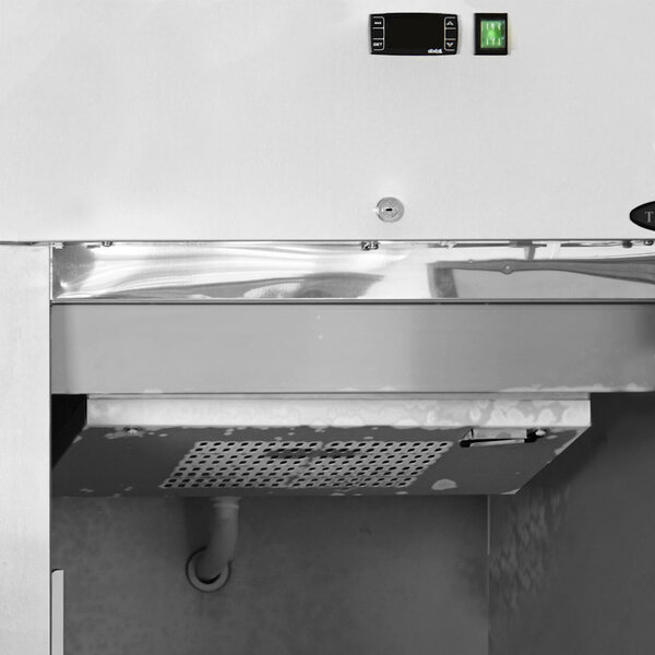 Koelkast | G-LINE | 544L (2/1 GN) | RVS | +2°C/+8°C | Geforceerd | 0.26kW | Wielen (Geremd) | 680x845x2000(h)mm