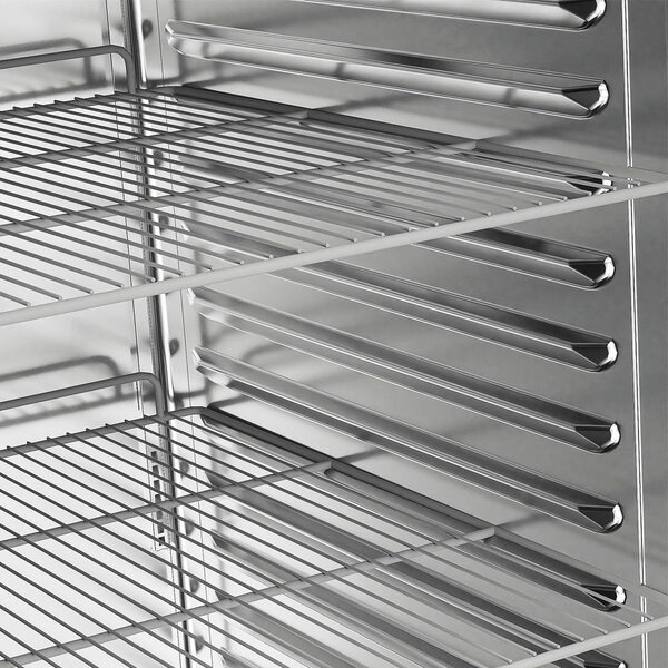 Koelkast | GASTRO LINE | 700L (2/1 GN) | RVS | -2°C/+8°C | Geforceerd | Wielen (Geremd) | 693x856x2145(h)mm