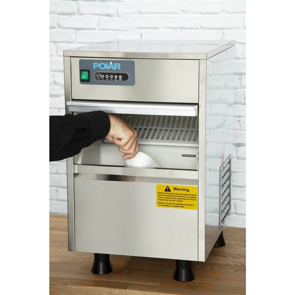 IJsblokjesmachine | Holle Blokjes | 20kg/24h | Bunker 4kg | Luchtgekoeld | 380x477x590(h)mm