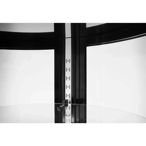 Gebaksvitrine | 360L | RVS/Zwart | 0°C/+6°C | Geforceerd | 5 Niveaus | Wielen (Geremd) | Ø680x1750(h)mm
