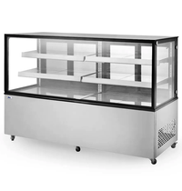 Arktic by HENDI Koelvitrine | 610L | RVS/Zwart | 0°C/+6°C | Geforceerd | 3 Niveaus | Wielen (Geremd) | 1815x675x1210(h)mm 