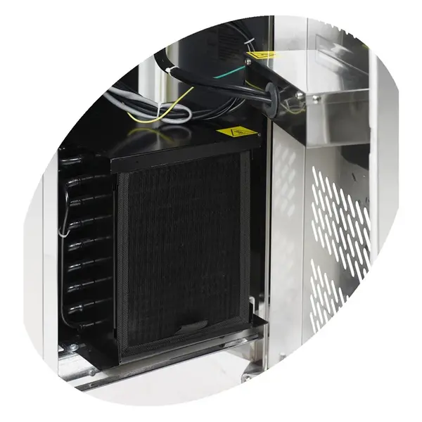 Koelwerkbank | 282L | 4 Laden (1/1 GN) | -2°C/+10°C | Geforceerd | 0.3kW | Achteropstand | Werkblad Afneembaar | 1360x700x880/980(h)mm