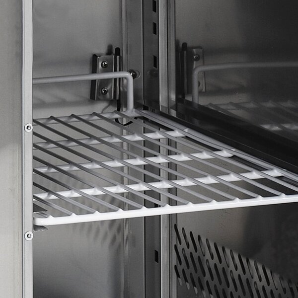 Saladette | 270L | 2 Deuren (1/1 GN) | Boven 3x 1/1 GN | +2°C/+10°C | Statisch + Ventilator | Schuif-/Klapdeksel + Snijblad | 1045x700x877(h)mm
