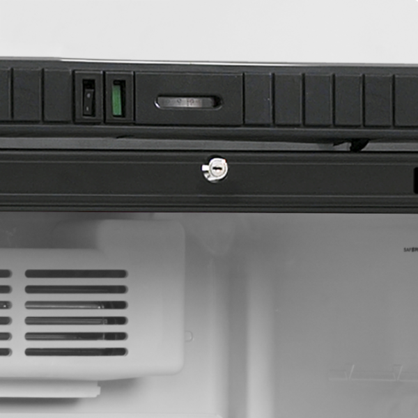 Drankenkoeling | SERIE SCU | 372L | Wit/Zwart | +2°C/+10°C | Statisch + Ventilator | Wielen | 595x640x1840(h)mm