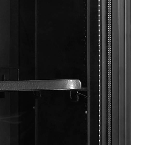 Drankenkoeling | SERIE FS | 182L | Zwart | +2°C/+10°C | Statisch + Ventilator | Wielen | 435x500x1833(h)mm
