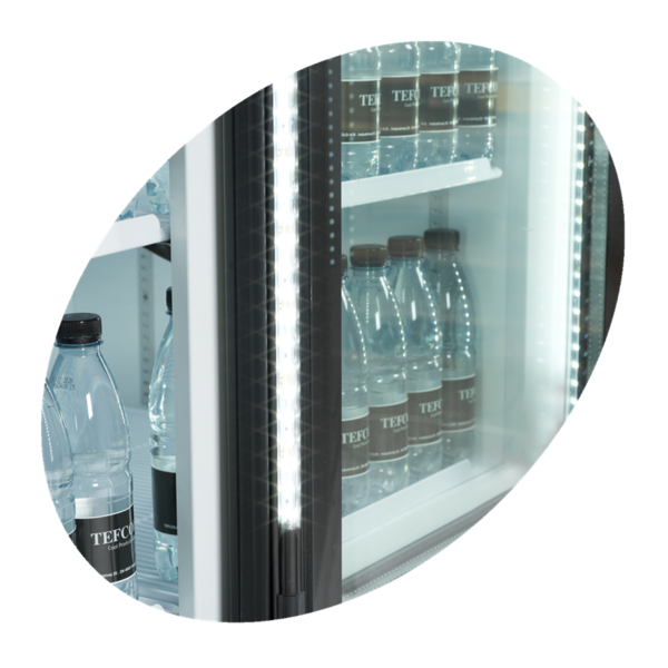 Koelkast | SERIE FS | 1329L | Wit/Zwart | +2°C/+10°C | Geforceerd | Draaideuren | Wielen (Geremd) | 1600x730x2073(h)mm