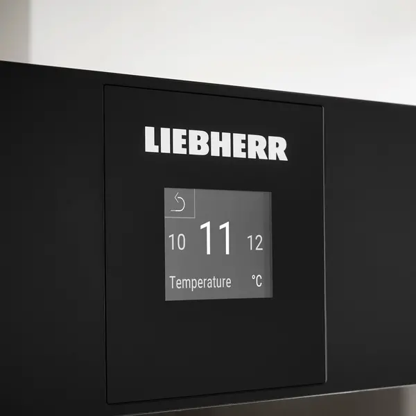 Wijnkoelkast | PERFECTION | 158x 75cl | Zwart | 1 Zone | +5°C/+20°C | Geforceerd | Touchscreen + App | Temperatuur-/Deuralarm | Wielen | 597x763x1684(h)mm