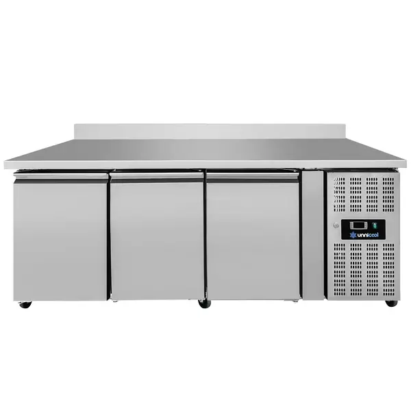 Koelwerkbank | 417L | 3 Deuren (1/1 GN) | +2°C/+8°C | Geforceerd | Achteropstand | Wielen (Geremd) | 1795x700x850/950(h)mm