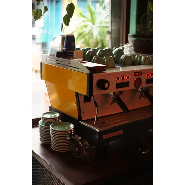 Espressomachine | LINEA PB | RVS | 2 Groepen | Digitaal | 3.35kW (400V) | Smartphone App | Incl. Ontharder + Baristakit | 710x590x533(h)mm