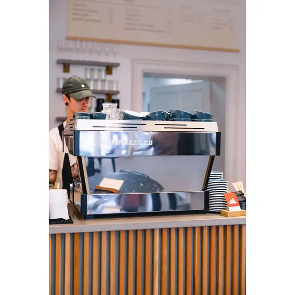 Espressomachine | LINEA PB-X | RVS | 3 Groepen | Digitaal | 5.83kW (400V) | Smartphone App | Incl. Ontharder + Baristakit | 950x590x533(h)mm