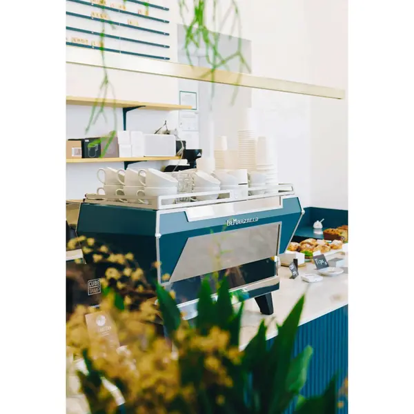 Espressomachine | KB90 | RVS | 3 Groepen | Digitaal | 5.83kW (400V) | Smartphone App | Incl. Ontharder + Baristakit | 1050x620x450(h)mm