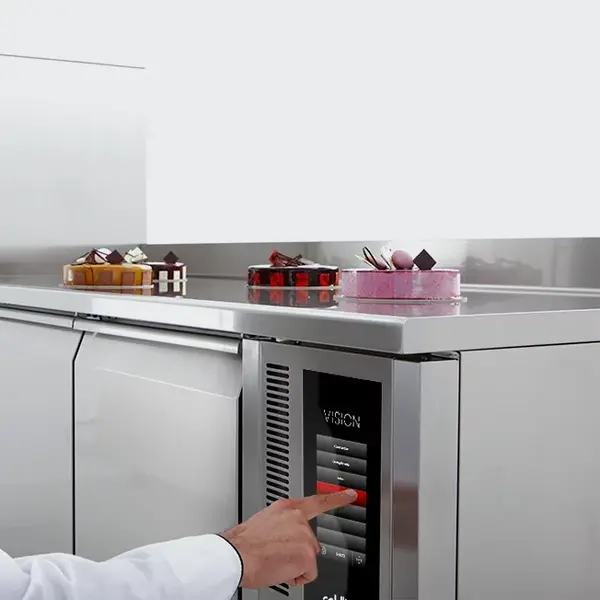 Bakkerij Koelwerkbank | VISION | 389L | 2 Deuren (EN600x400) | -5°C/+15°C | Statisch + Ventilator | Touchscreen + App | 1450x800x850(h)mm