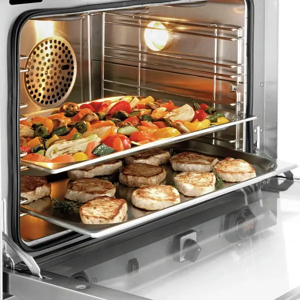 Heteluchtoven | 4 Niveaus (1/1 GN) | Elektrisch | 50°C/300°C | 3kW (230V) | Bevochtiging (Handmatig) | Grillfunctie | 700x640x540(h)mm
