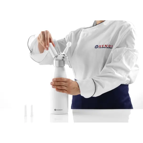 Slagroomapparaat | KitchenLine | Aluminium | Wit | 0.5L | 3 Spuitmonden | Ø80x260(h)mm