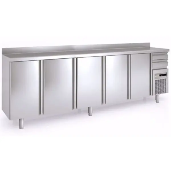 Koelwerkbank | 600 RANGE | 863L | 5 Deuren + 2 Laden | -2°C/+8°C | Geforceerd | Temperatuuralarm | Achteropstand | 3070x600x1040/1140(h)mm