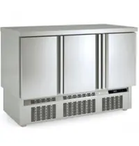 Coreco Koelwerkbank | 700 RANGE | 399L | 3 Deuren (1/1 GN) | -2°C/+8°C | Geforceerd | Temperatuuralarm | 1375x700x950(h)mm