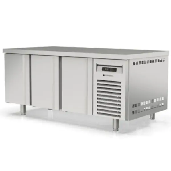 Bakkerij Koelwerkbank | 800 RANGE | Energiezuinig | 562L | 3 Deuren (EN600x400) | -2°C/+8°C | Statisch + Ventilator | Temperatuuralarm | 2020x800x850(h)mm