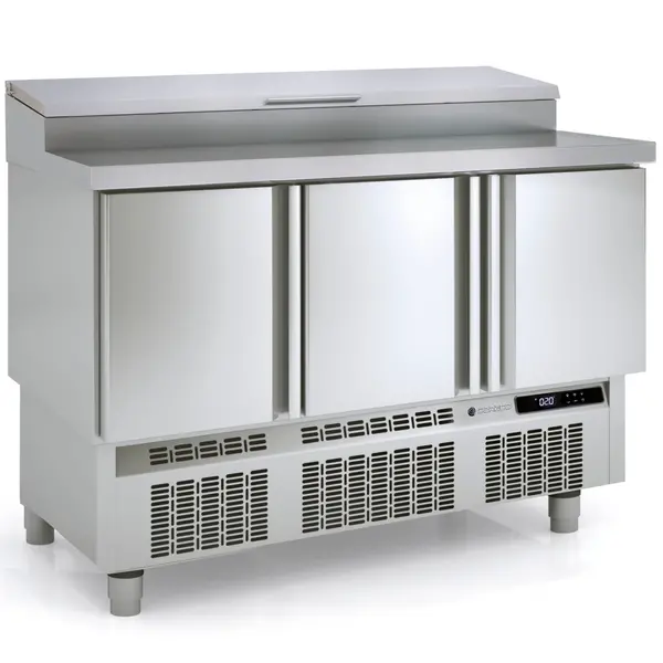 Saladette | 700 RANGE | 264L | 3 Deuren (1/1 GN) | Boven 8x 1/4 GN | 0°C/+8°C | Statisch + Ventilator | Klapdeksel | Temperatuuralarm | 1375x700x890/1061(h)mm