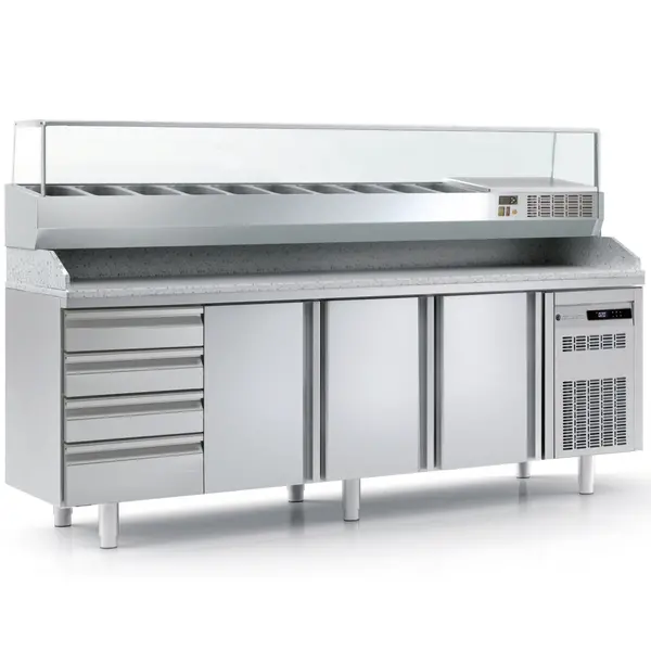 Pizzawerkbank + Opzetkoelvitrine | 800 RANGE | 562L | 3 Deuren + 4 Deegladen (EN600x400) | Boven 12x 1/4 GN | 0°C/+8°C | Statisch + Ventilator | Temperatuuralarm | 2545x800x850/1472(h)mm